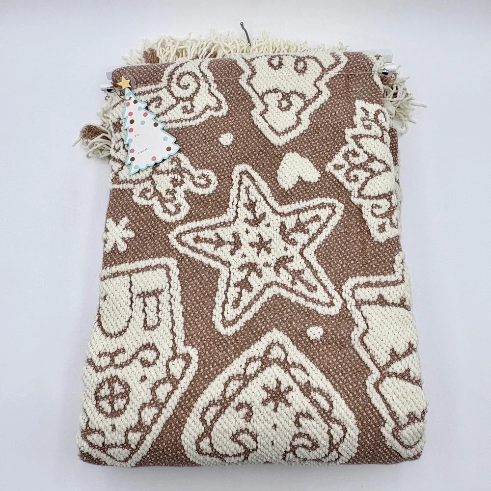 Cupcakes and Cashmere Throw Blanket Decorative Christmas Holiday‎ Gingerbread